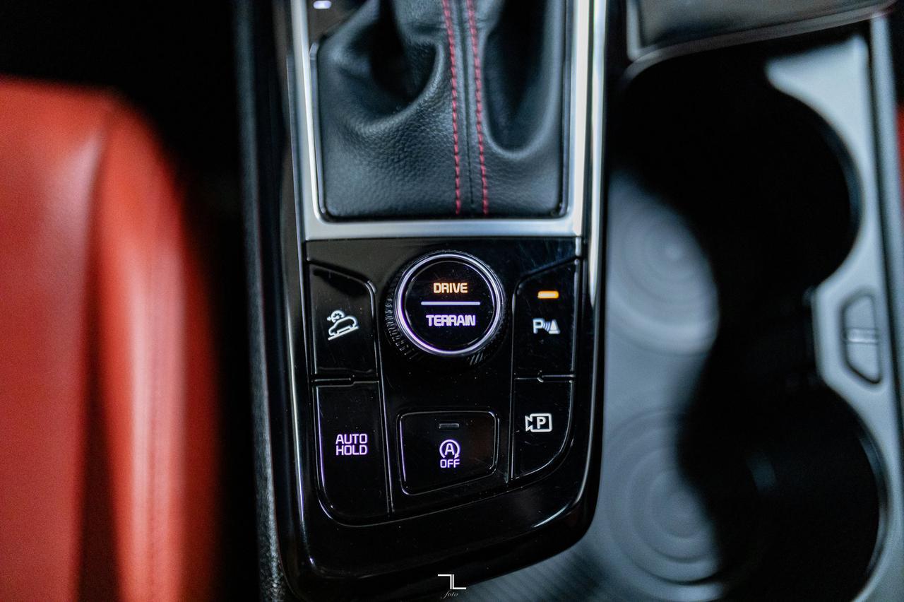 2023 Kia Sportage AWD EX Premium Leather Roof Nav BCam Red Deer AB