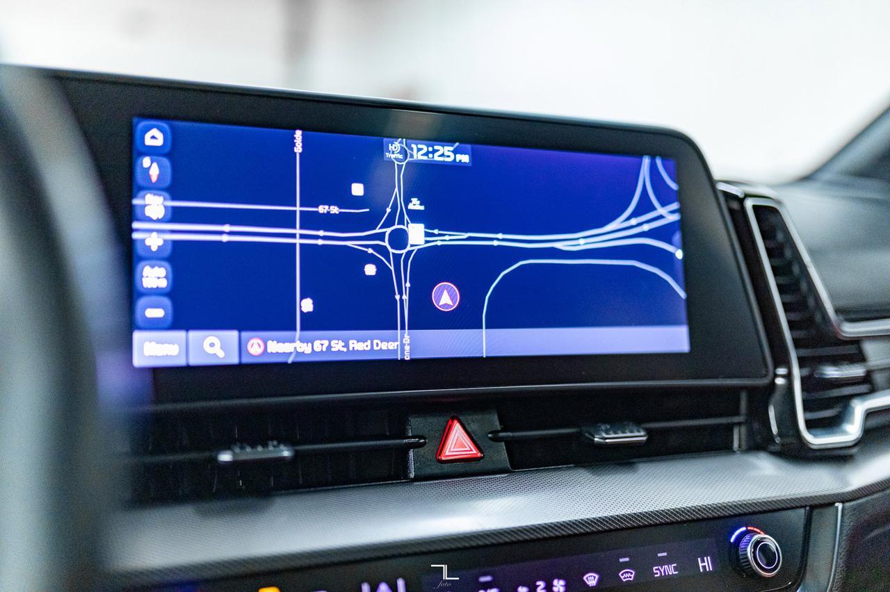 2023 Kia Sportage AWD EX Premium Leather Roof Nav BCam Red Deer AB