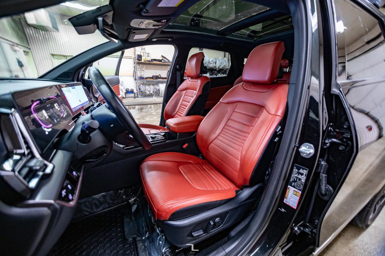 2023 Kia Sportage AWD EX Premium Leather Roof Nav BCam Red Deer AB