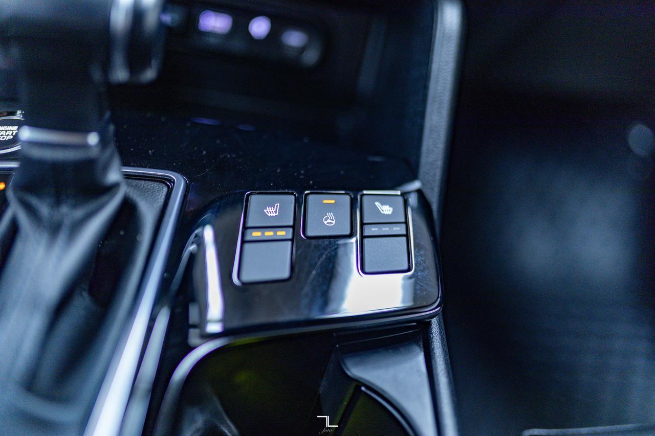 2023 Kia Sportage AWD X-Line Limited Leather Nav BCam Red Deer AB