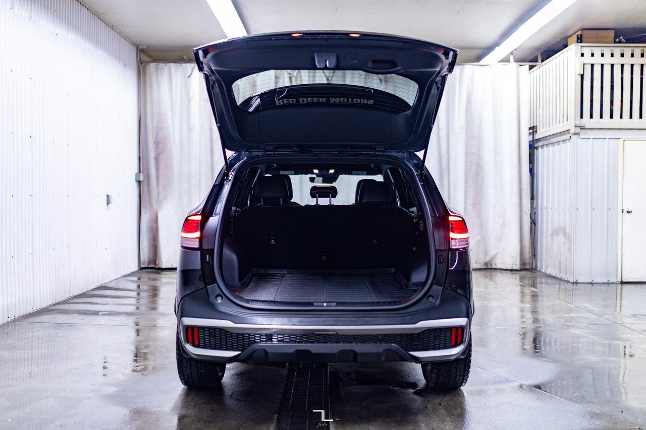 2023 Kia Sportage AWD X-Line Limited Leather Nav BCam Red Deer AB