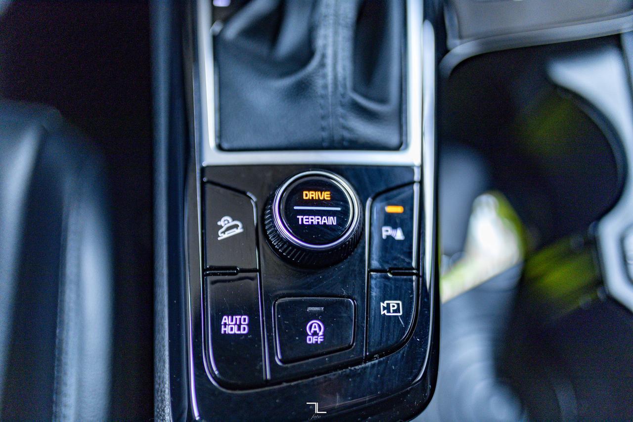 2023 Kia Sportage AWD X-Line Limited Leather Nav BCam Red Deer AB