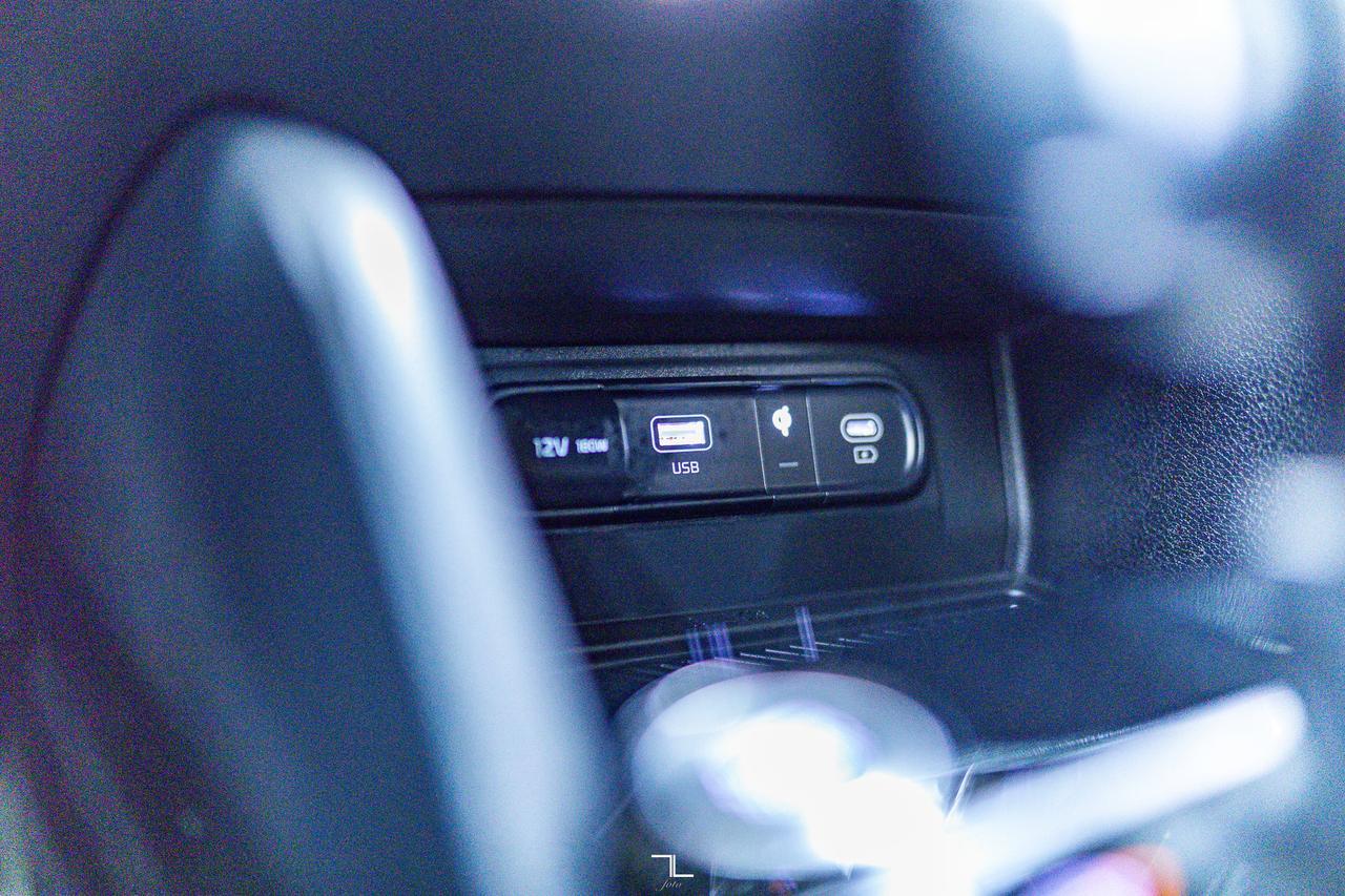 2023 Kia Sportage AWD X-Line Limited Leather Nav BCam Red Deer AB