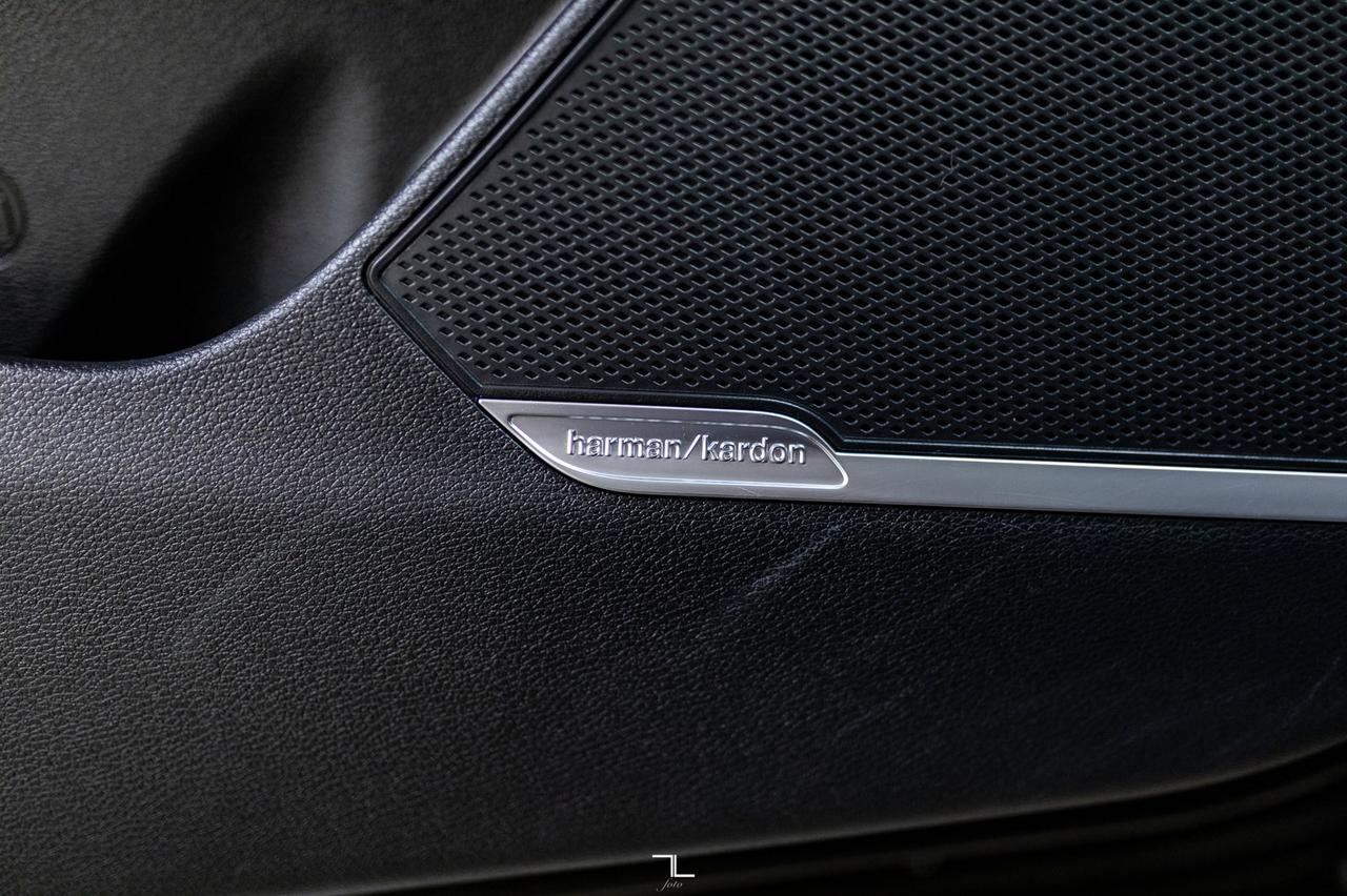 2023 Kia Sportage AWD X-Line Limited Leather Roof Nav BCam Red Deer AB