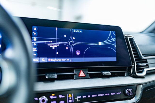 2023 Kia Sportage AWD X-Line Limited Leather Roof Nav BCam Red Deer AB