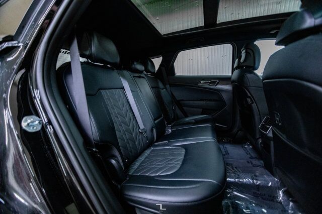 2023 Kia Sportage AWD X-Line Limited Leather Roof Nav BCam Red Deer AB