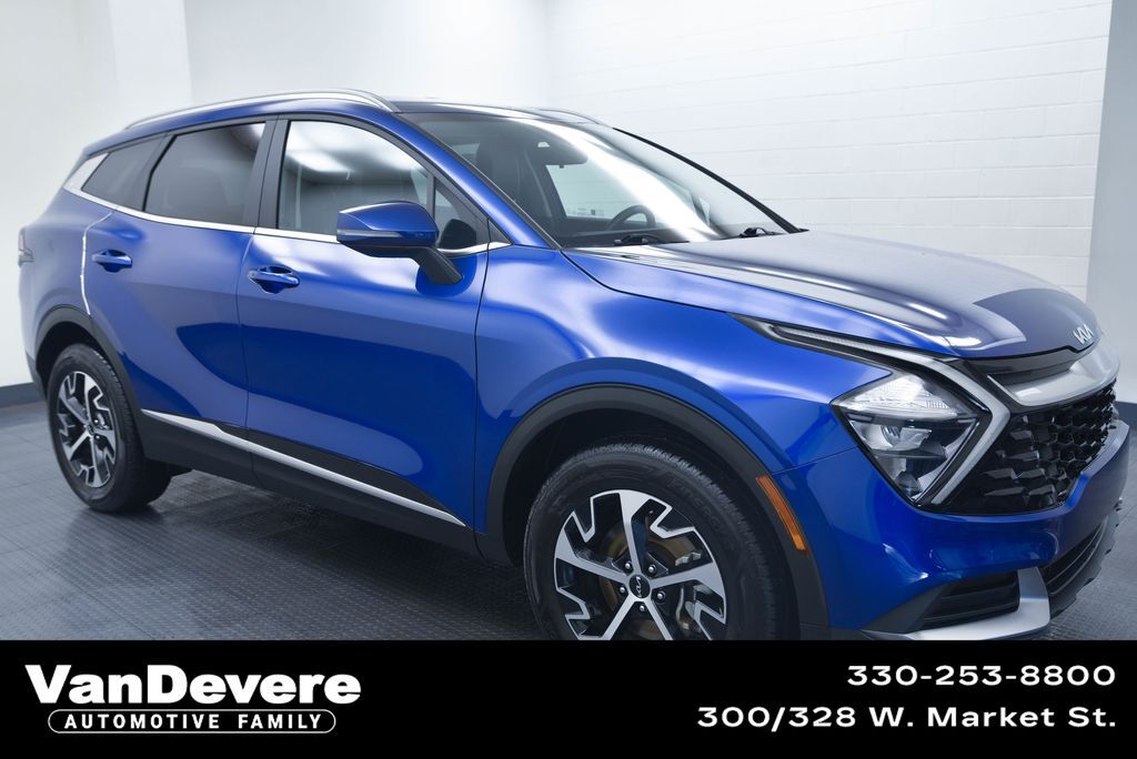 Used 2023 Kia Sportage EX AWD