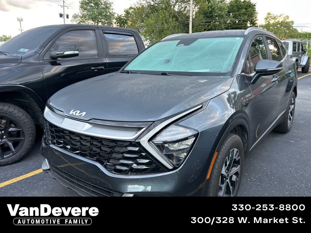 Used 2023 Kia Sportage EX AWD