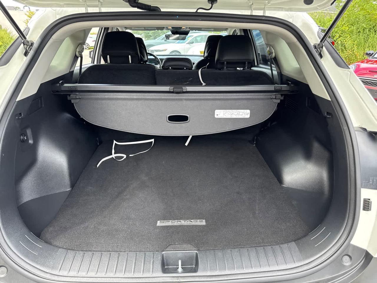 2023 Kia Sportage Hybrid EX Dartmouth MA