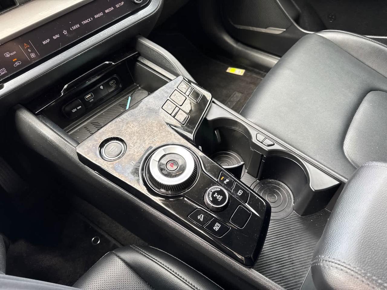 2023 Kia Sportage Hybrid EX Dartmouth MA