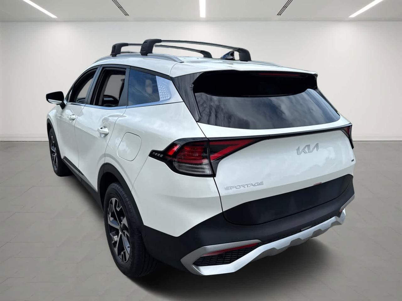 2023 Kia Sportage Hybrid EX Dartmouth MA