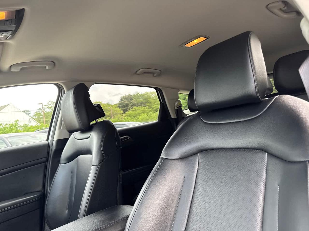 2023 Kia Sportage Hybrid EX Dartmouth MA