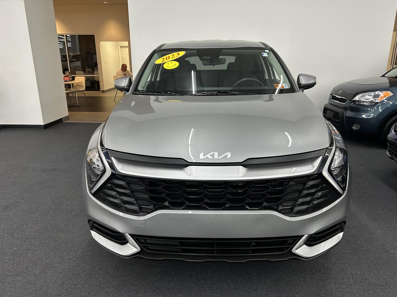 2023 Kia Sportage Hybrid LX AWD