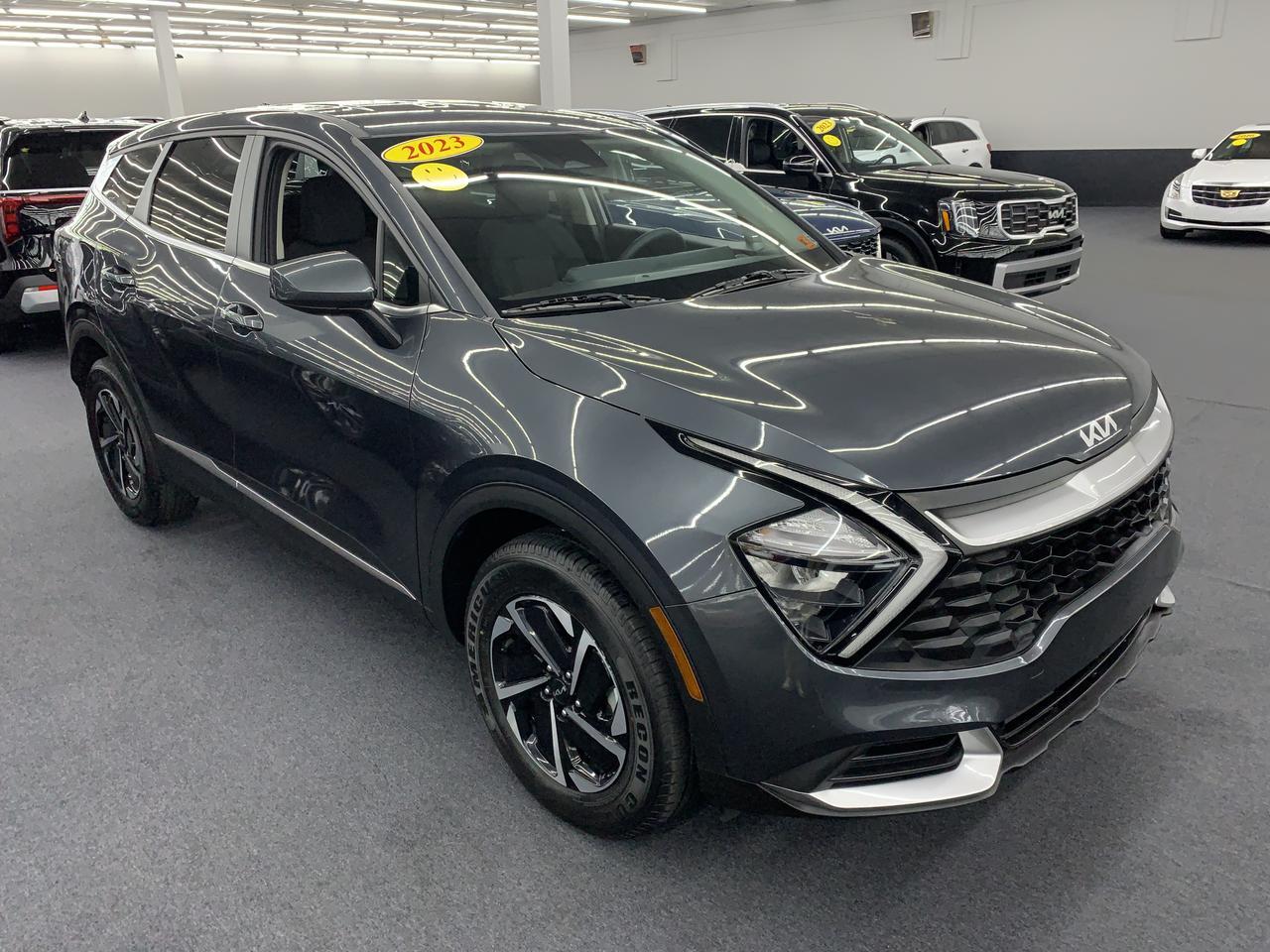 2023 Kia Sportage Hybrid LX AWD