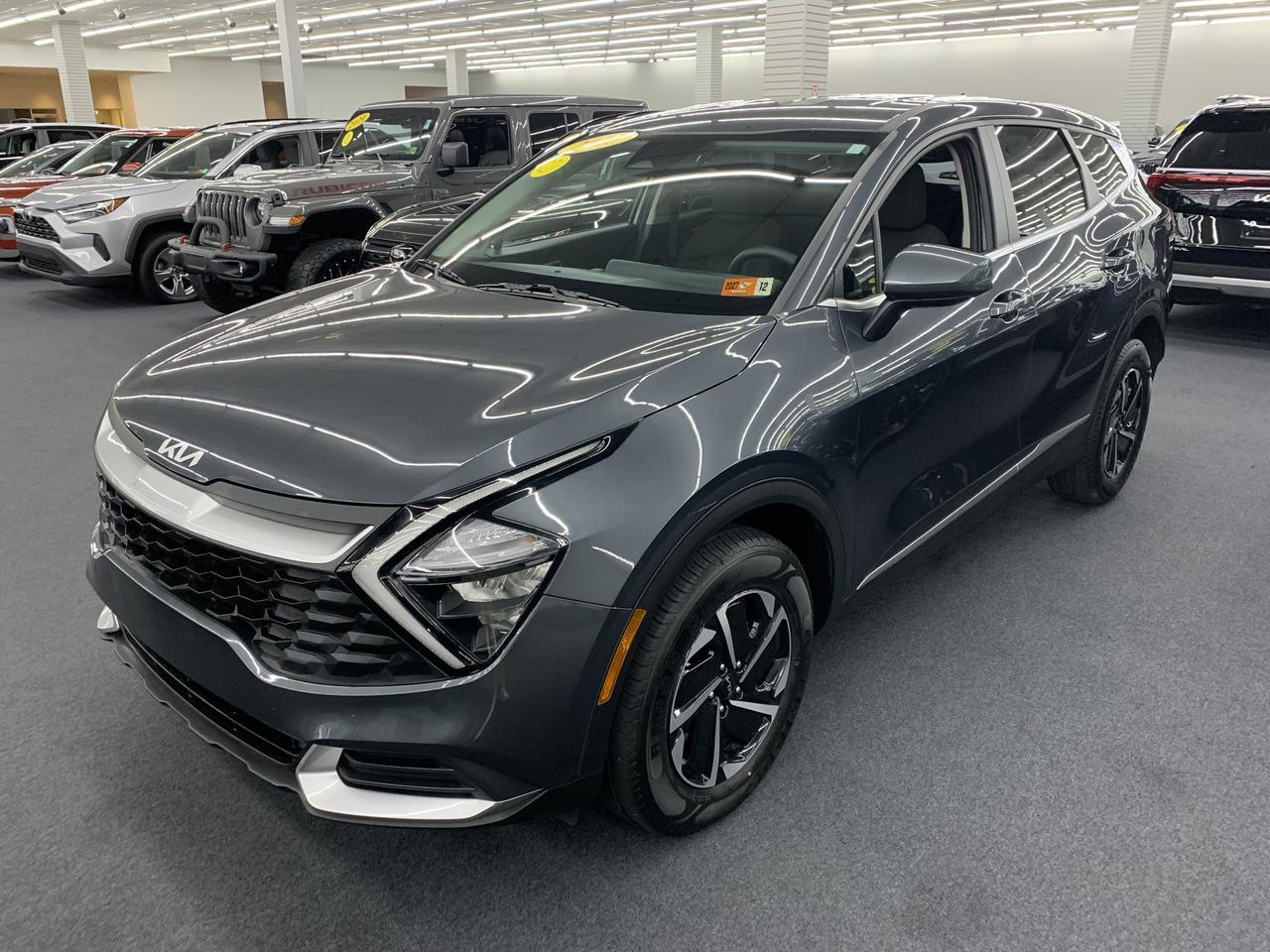 2023 Kia Sportage Hybrid LX AWD