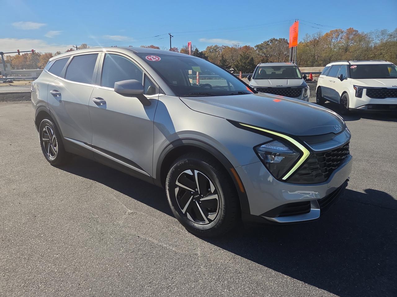 2023 Kia Sportage Hybrid LX AWD