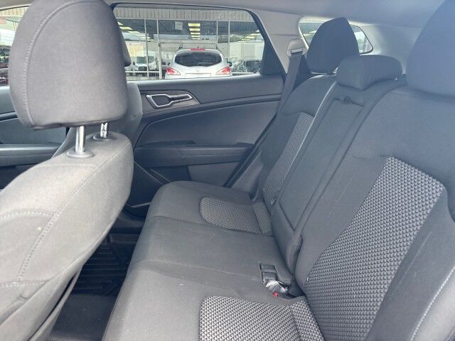 2023 Kia Sportage Hybrid LX Cleveland OH