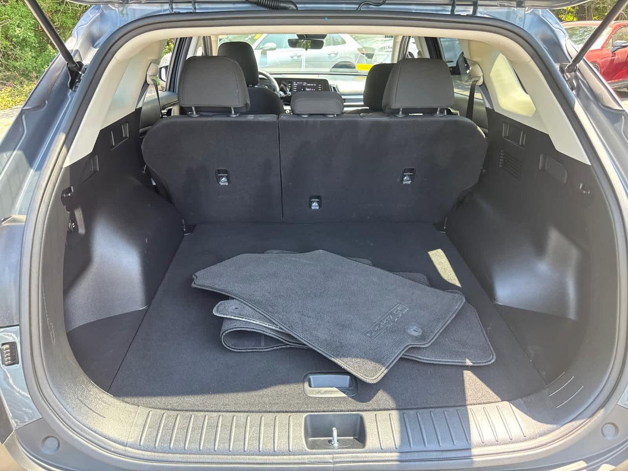 2023 Kia Sportage Hybrid LX Dartmouth MA