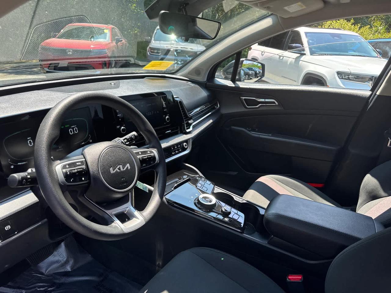 2023 Kia Sportage Hybrid LX Dartmouth MA