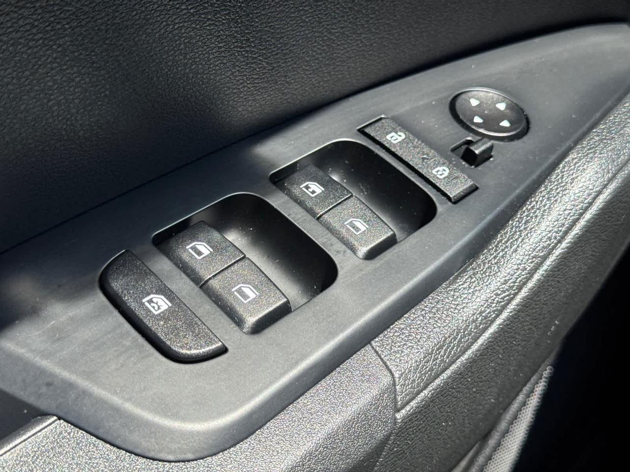 2023 Kia Sportage Hybrid LX Dartmouth MA