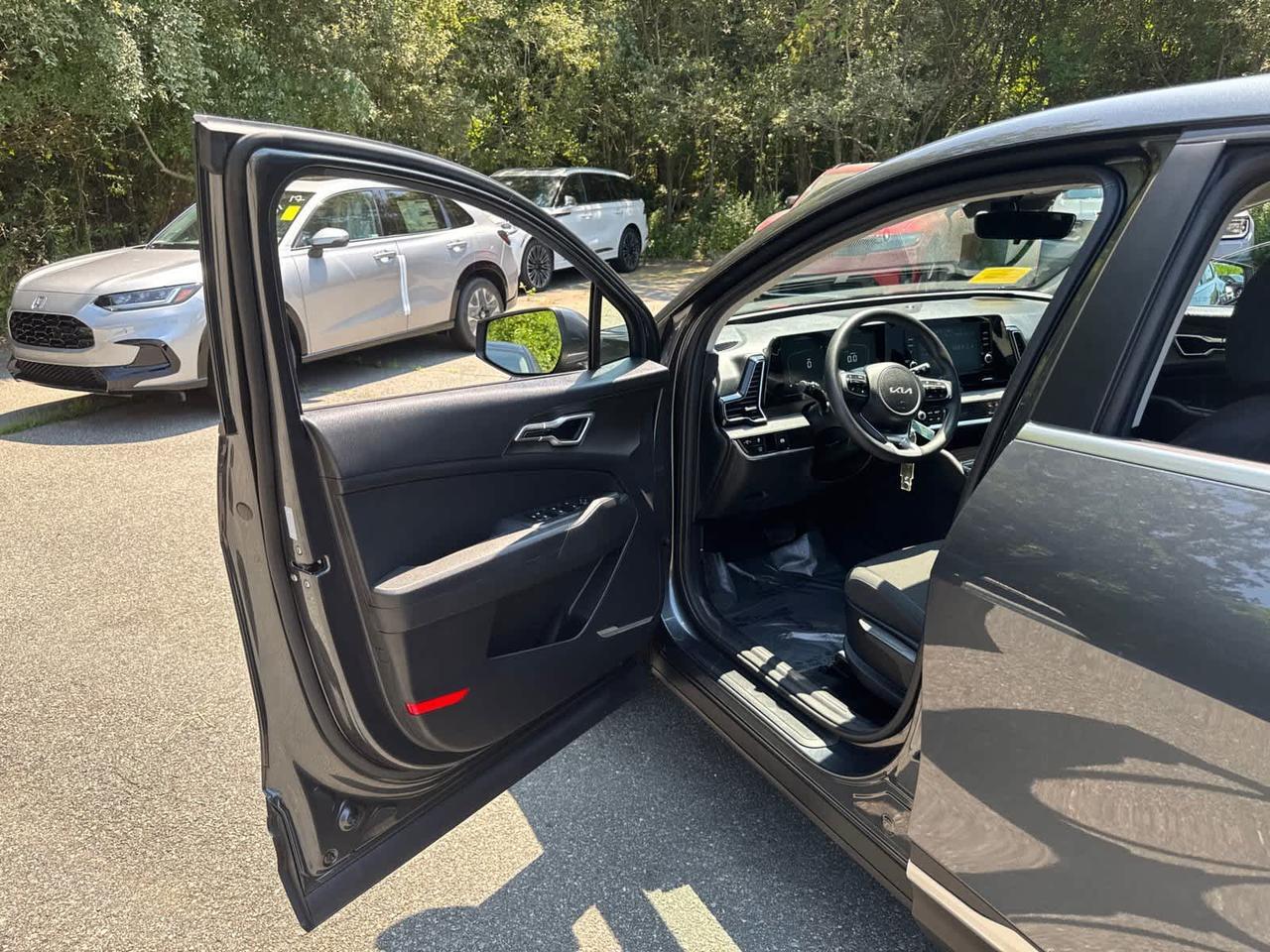 2023 Kia Sportage Hybrid LX Dartmouth MA