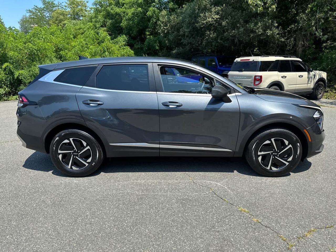 2023 Kia Sportage Hybrid LX Dartmouth MA