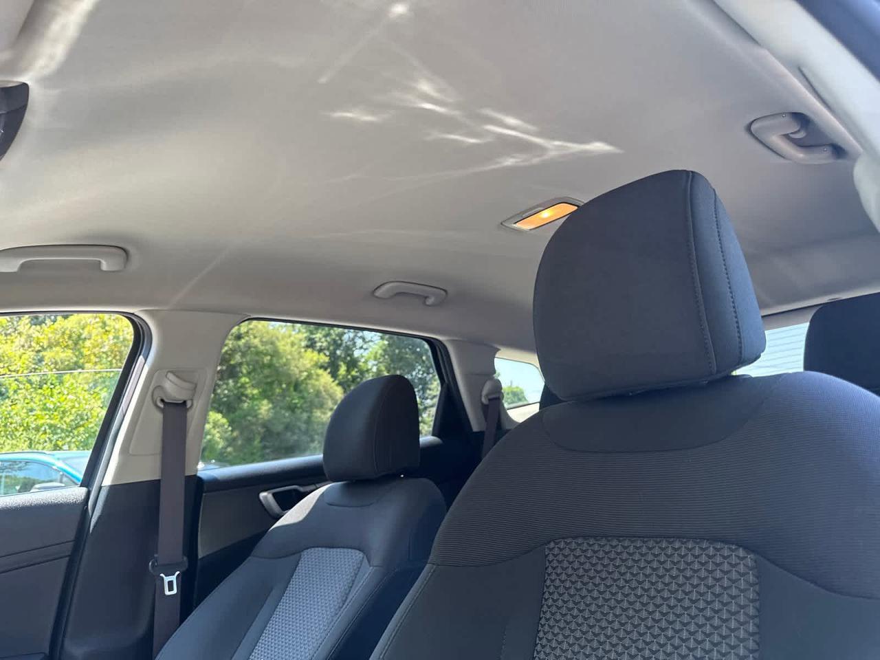 2023 Kia Sportage Hybrid LX Dartmouth MA