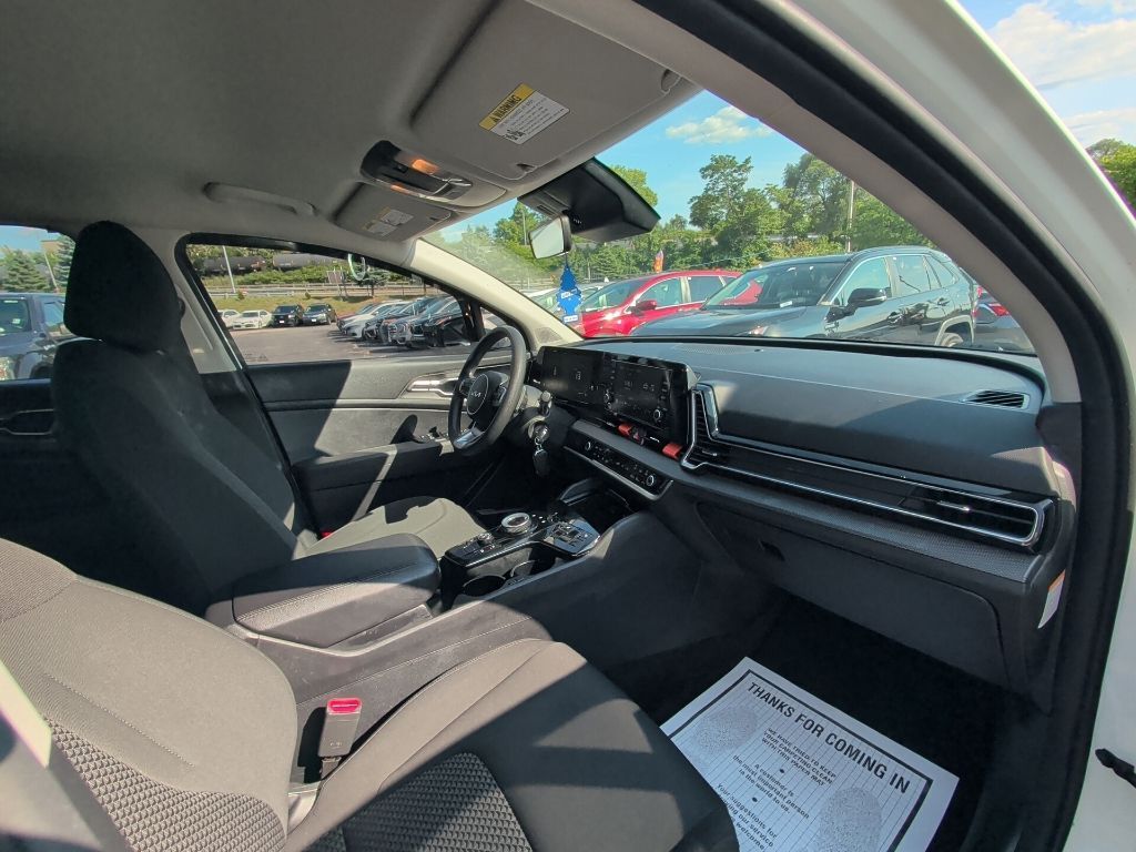 2023 Kia Sportage Hybrid LX Worcester MA