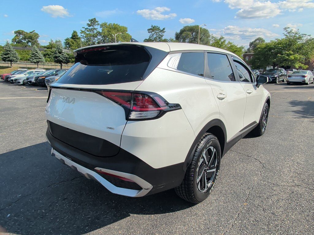 2023 Kia Sportage Hybrid LX Worcester MA