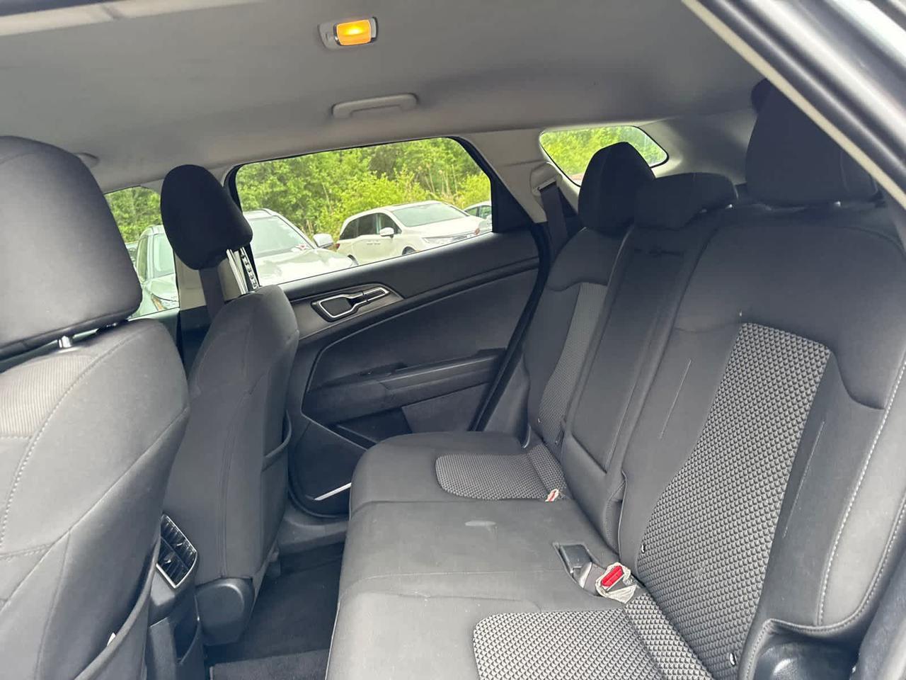 2023 Kia Sportage Hybrid LX Dartmouth MA