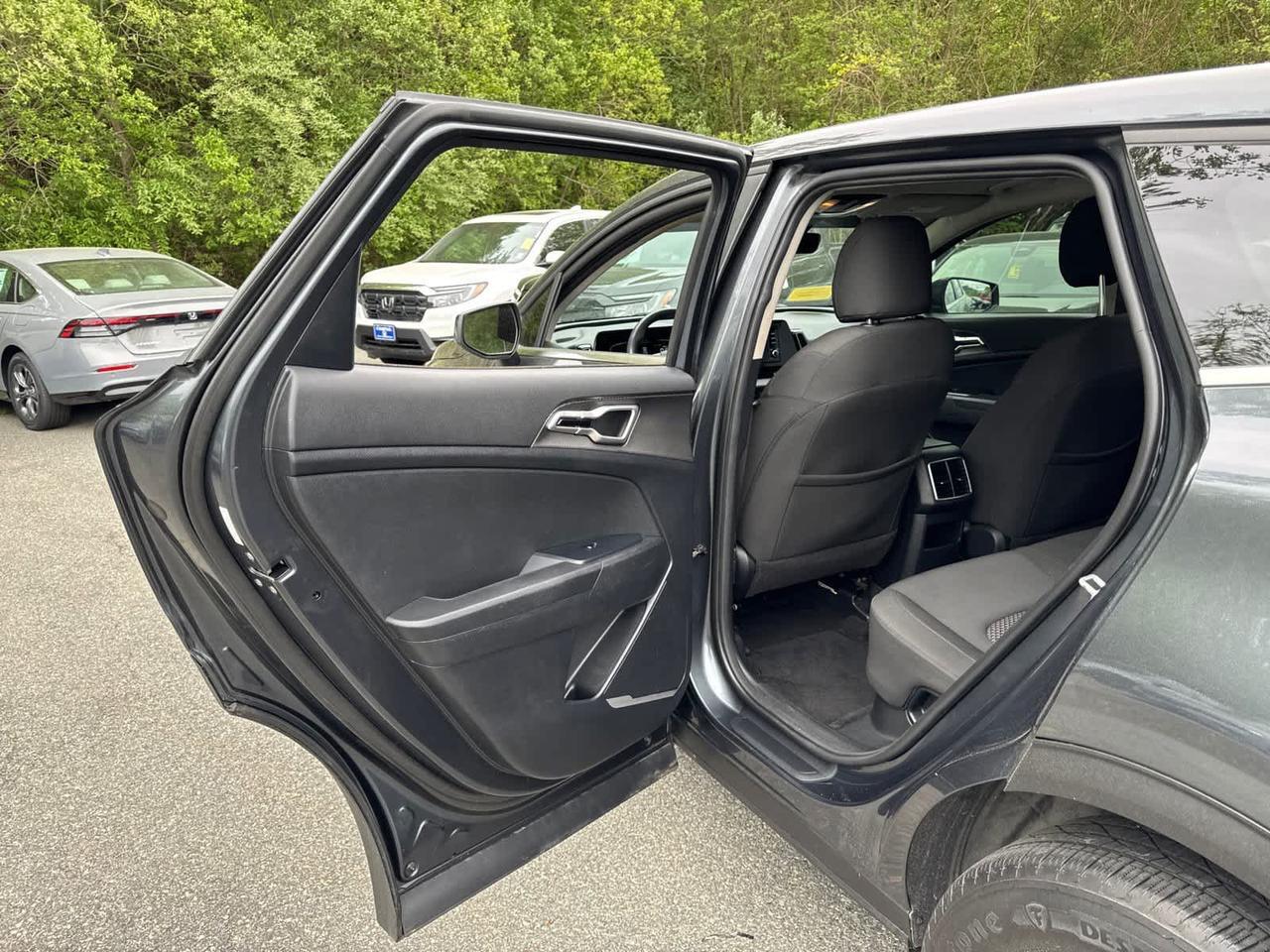 2023 Kia Sportage Hybrid LX Dartmouth MA