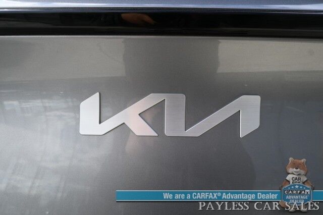 2023 Kia Sportage LX / AWD / Heated Cloth Seats / Lane Departure & Forward Collision Alert / Apple Carplay & Android Auto / AUX & USB Input / Back Up Camera / Cruise Control / Aluminum Wheels / Keyless Entry / 1-Owner Anchorage AK