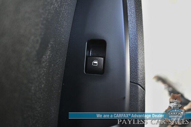 2023 Kia Sportage LX / AWD / Heated Cloth Seats / Lane Departure & Forward Collision Alert / Apple Carplay & Android Auto / AUX & USB Input / Back Up Camera / Cruise Control / Aluminum Wheels / Keyless Entry / 1-Owner Anchorage AK