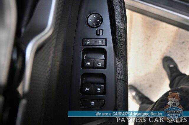 2023 Kia Sportage LX / AWD / Heated Cloth Seats / Lane Departure & Forward Collision Alert / Apple Carplay & Android Auto / AUX & USB Input / Back Up Camera / Cruise Control / Aluminum Wheels / Keyless Entry / 1-Owner Anchorage AK