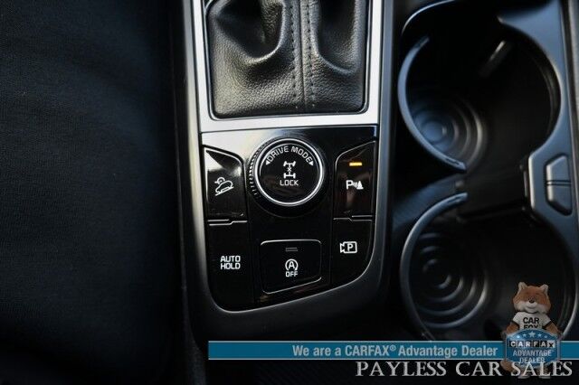 2023 Kia Sportage LX / AWD / Heated Cloth Seats / Lane Departure & Forward Collision Alert / Apple Carplay & Android Auto / AUX & USB Input / Back Up Camera / Cruise Control / Aluminum Wheels / Keyless Entry / 1-Owner Anchorage AK