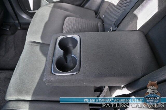 2023 Kia Sportage LX / AWD / Heated Cloth Seats / Lane Departure & Forward Collision Alert / Apple Carplay & Android Auto / AUX & USB Input / Back Up Camera / Cruise Control / Aluminum Wheels / Keyless Entry / 1-Owner Anchorage AK