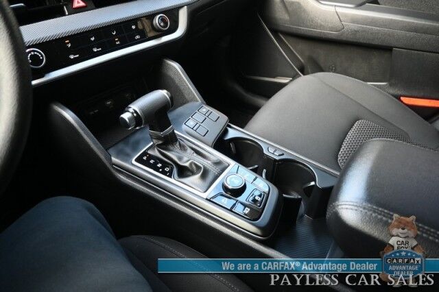 2023 Kia Sportage LX / AWD / Heated Cloth Seats / Lane Departure & Forward Collision Alert / Apple Carplay & Android Auto / AUX & USB Input / Back Up Camera / Cruise Control / Aluminum Wheels / Keyless Entry / 1-Owner Anchorage AK