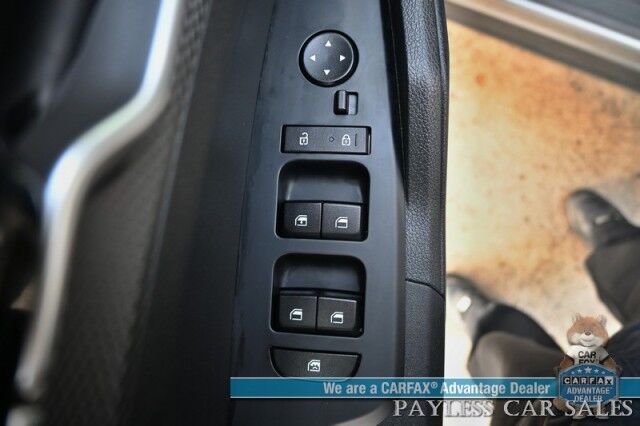 2023 Kia Sportage LX / AWD / Heated Premium Cloth Seats / Lane Departure & Forward Collision Alert / Apple CarPlay & Android Auto / USB Input / Back Up Camera / Cruise Control / Keyless Entry / 26 MPG / 1-Owner Anchorage AK