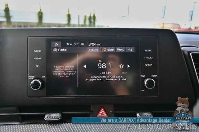 2023 Kia Sportage LX / AWD / Heated Premium Cloth Seats / Lane Departure & Forward Collision Alert / Apple CarPlay & Android Auto / USB Input / Back Up Camera / Cruise Control / Keyless Entry / 26 MPG / 1-Owner Anchorage AK