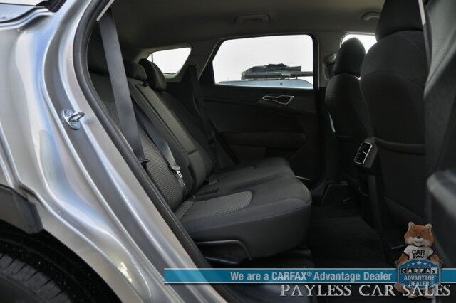 2023 Kia Sportage LX / AWD / Heated Premium Cloth Seats / Lane Departure & Forward Collision Alert / Apple CarPlay & Android Auto / USB Input / Back Up Camera / Cruise Control / Keyless Entry / 26 MPG / 1-Owner Anchorage AK