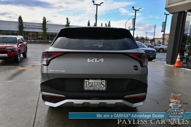 2023 Kia Sportage LX / AWD / Heated Premium Cloth Seats / Lane Departure & Forward Collision Alert / Apple CarPlay & Android Auto / USB Input / Back Up Camera / Cruise Control / Keyless Entry / 26 MPG / 1-Owner Anchorage AK