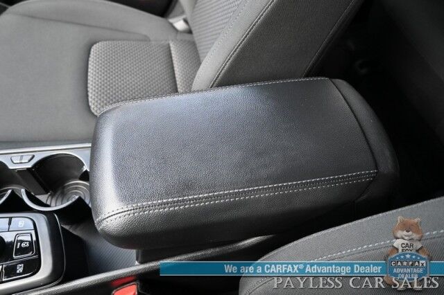 2023 Kia Sportage LX / AWD / Heated Premium Cloth Seats / Lane Departure & Forward Collision Alert / Apple CarPlay & Android Auto / USB Input / Back Up Camera / Cruise Control / Keyless Entry / 26 MPG / 1-Owner Anchorage AK