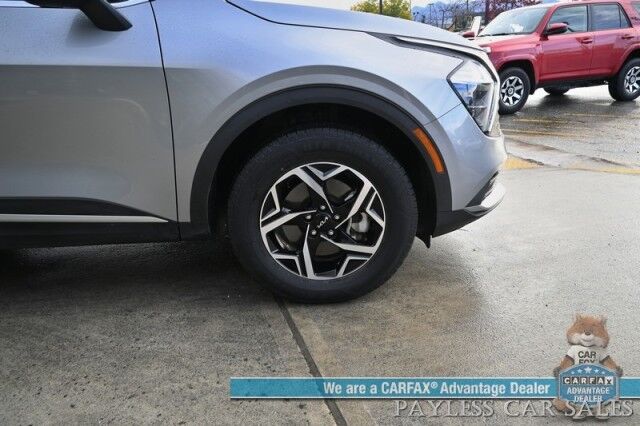 2023 Kia Sportage LX / AWD / Heated Premium Cloth Seats / Lane Departure & Forward Collision Alert / Apple CarPlay & Android Auto / USB Input / Back Up Camera / Cruise Control / Keyless Entry / 26 MPG / 1-Owner Anchorage AK
