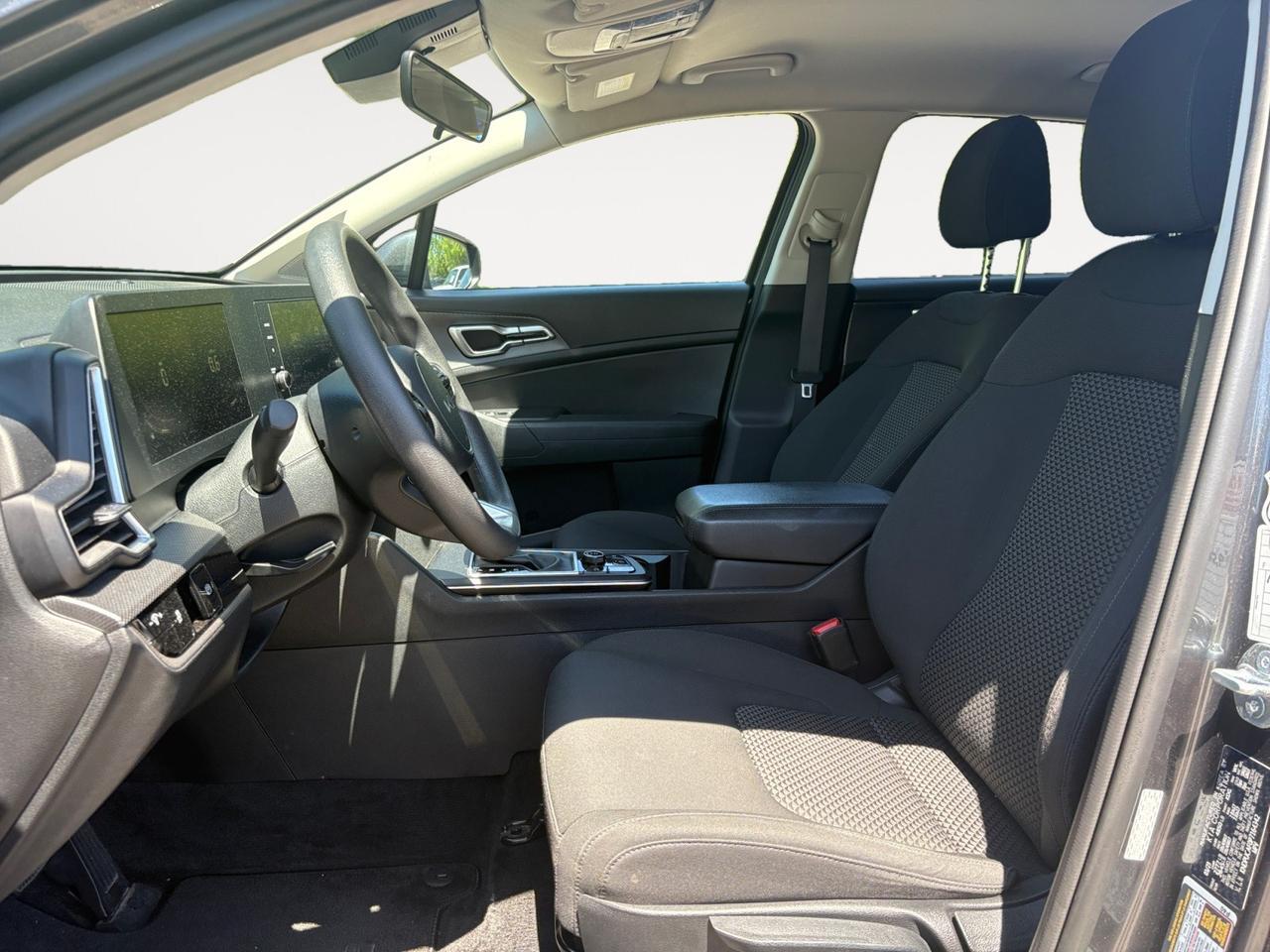 2023 Kia Sportage LX, LANE KEEP ASSIST, HEATED SEATS, APPLE CARPLAY/ANDROID AUTO, BACKUP CAMERA, KEYLESS ENTRY, PARKING SENSORS, ONLY 1 OWNER, PERFECT VEHICLE FOR MOTHER DAY! Virginia Beach VA