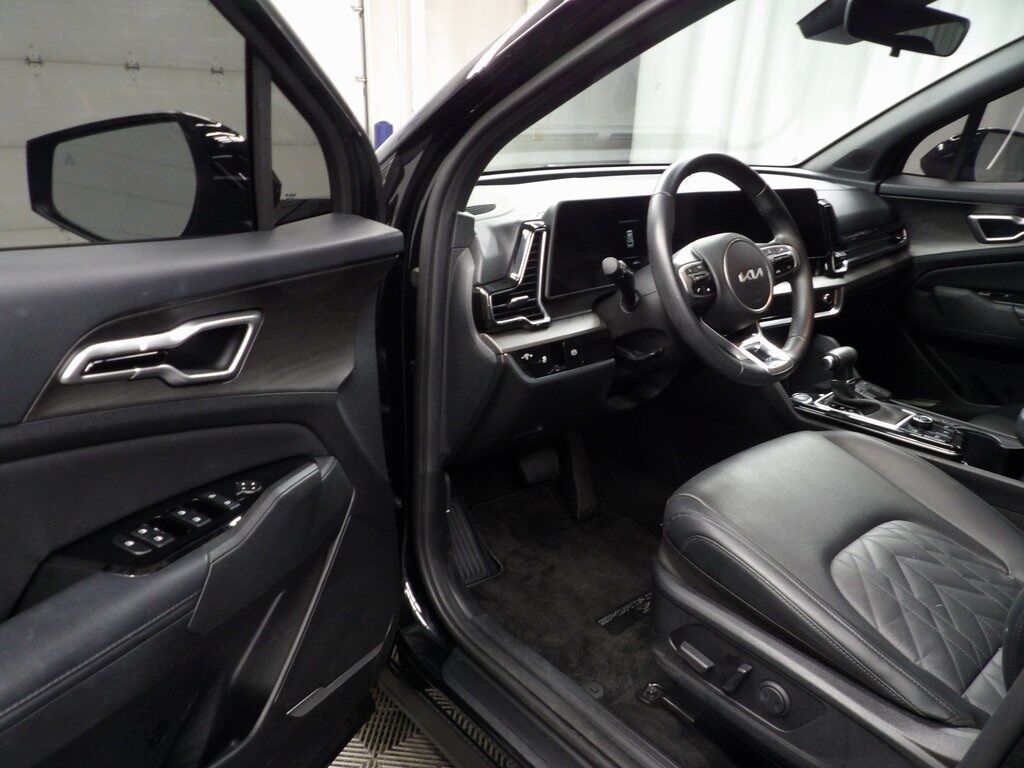 2023 Kia Sportage X-Line AWD Fond du Lac WI