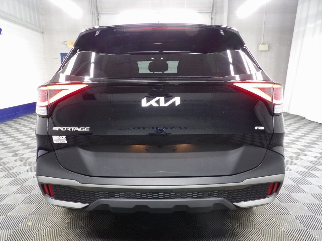 2023 Kia Sportage X-Line AWD Fond du Lac WI