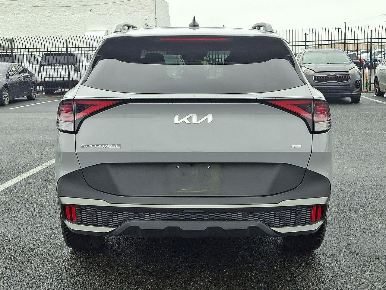 2023 Kia Sportage X-Line photo 3