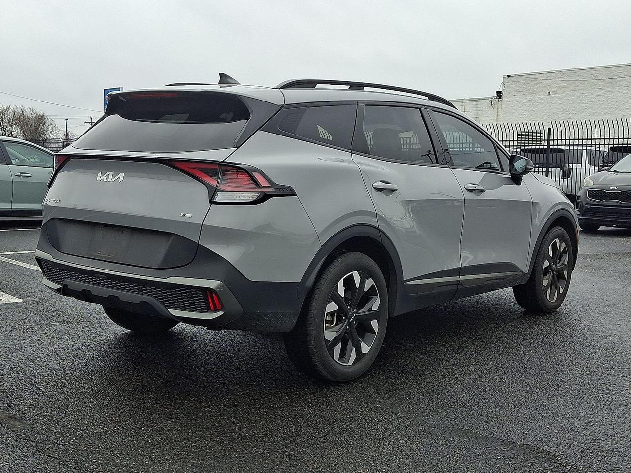 2023 Kia Sportage X-Line photo 4