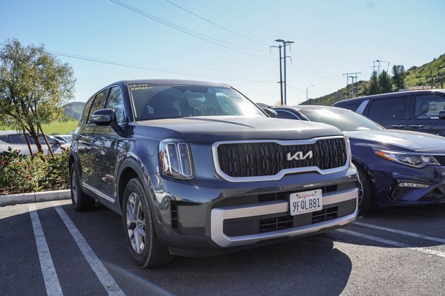 2023 Kia Telluride LX