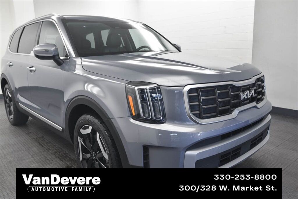 Used 2023 Kia Telluride S FWD